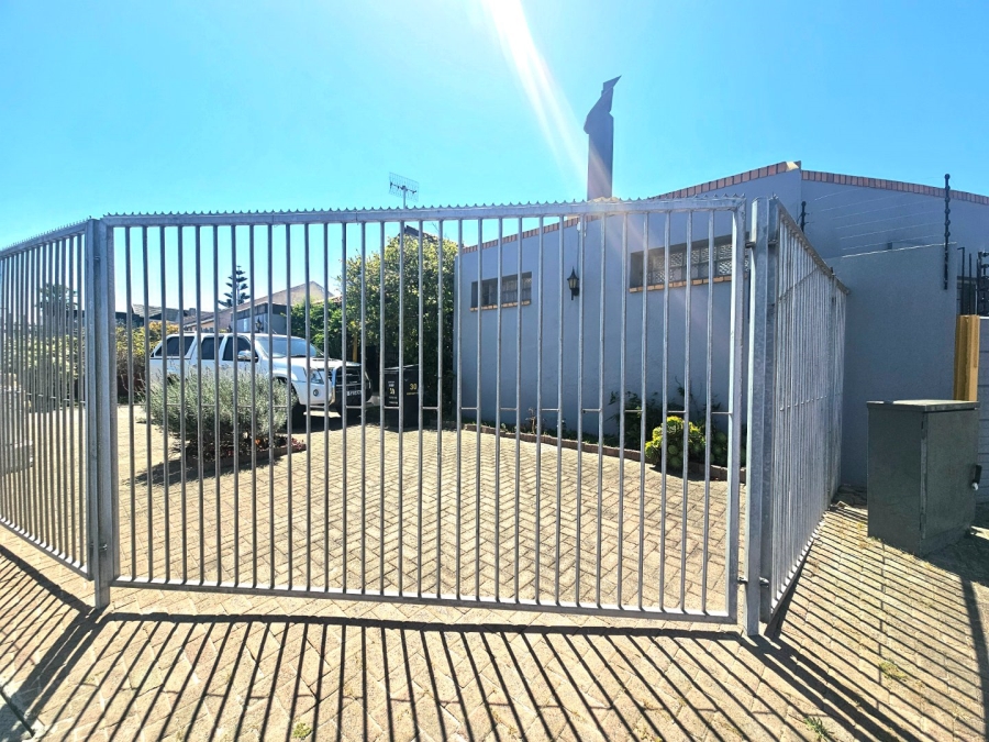 3 Bedroom Property for Sale in Colorado Park Western Cape